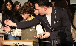 Dünyaca Ünlü Theremin Sanatçısı Peter Theremin NEVÜ’de Konser Verdi