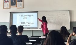 NEVÜ Öğretim Üyesi Lise Öğrencilerine Çin Dili ve Kültürü Hakkında Ders Verdi