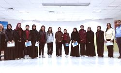 DİRİLİŞ KIZ ANADOLU İMAM HATİP LİSESİNDE YAZAR MUSTAFA KUTLU VE BOZKIRIN BİLGESİ CENGİZ AYTMATOV PANELİ GERÇEKLEŞTİRİLDİ
