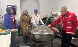 Nevşehir Valisi Ali Fidan’ın Eşi Prof. Dr. Fatma Fidan’dan Kızılay Ziyareti