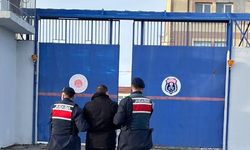 Firariyi sahte kimlik ele verdi