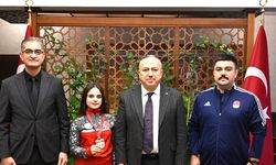 Ali Fidan Başarılı Sporcuları Valilikte Ağırladı