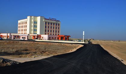 Kozaklı Devlet Hastanesinin yolu İl Özel İdaresi tarafından yapıldı