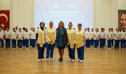 Kapadokya Üniversitesi’nde Ebelik ve Hemşirelik Öğrencilerine Üniforma Töreni
