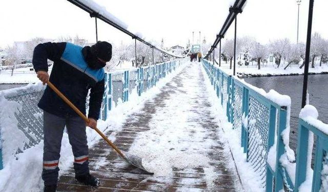 Avanos'ta ekipler seferber oldu