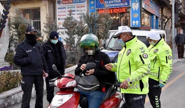 Nevşehir İl Genelinde Sosyal Mesafe, Maske Kullanma Zorunluluğu ve sigara içme yasağı Konularında Denetimler Gerçekleştirildi.