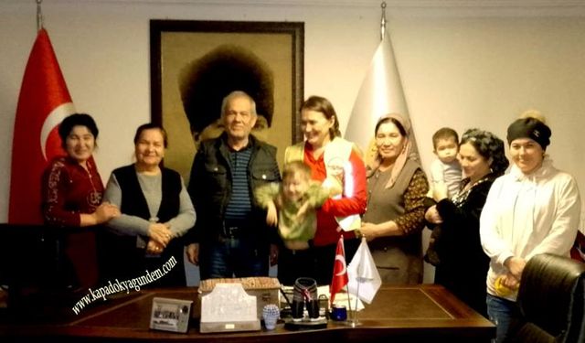 Özbekistanlı Sanatçıların Vefa Örneği