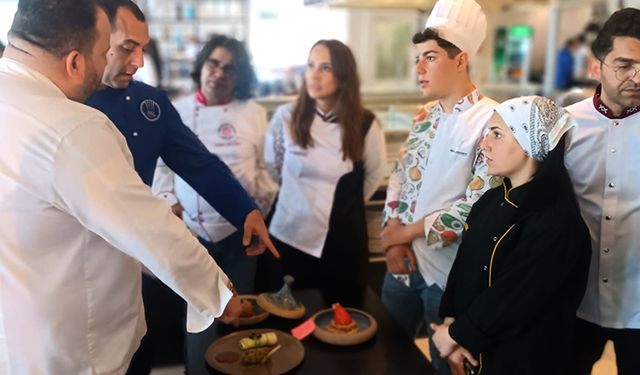 GENÇ AŞÇILAR, HIRVATİSTAN’DA LEZZETLİ TABAKLARIYLA MADALYALAR KAZANDI