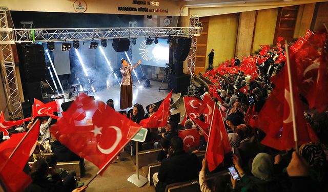 Azerin’den Türklük Anıtı Açılışına Özel Muhteşem Konser