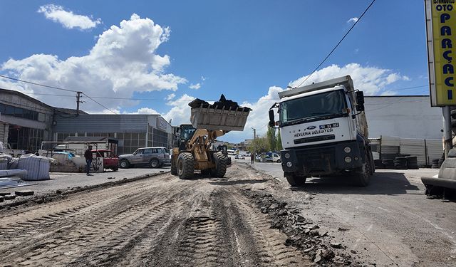 Başkan Arı “Sanayi Esnafımıza Daha Konforlu Yollar Sunacağız”