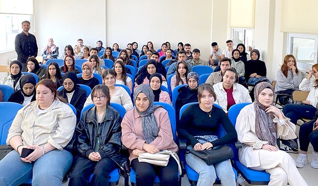 NEVÜ Kozaklı MYO Öğrencilerine Yönelik Gelişim Semineri Verildi
