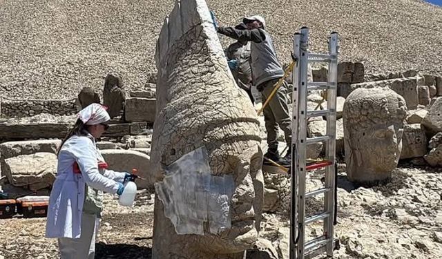 Nemrut Dağı'ndaki dev heykeller, nano kireç teknolojisiyle korunmaya alınıyor.