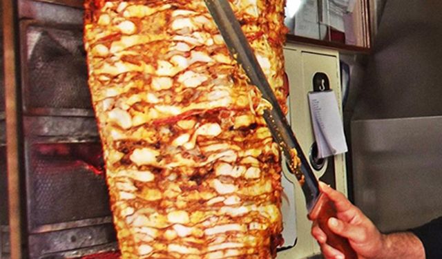 Tavuk Döner Satışına Yeni Düzenleme: 12 Saat Kuralı Resmen Yürürlükte