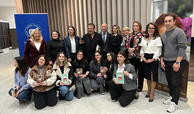 NEBİL ÖZGENTÜRK VE TÜRKAN SAYLAN BELGESELİ