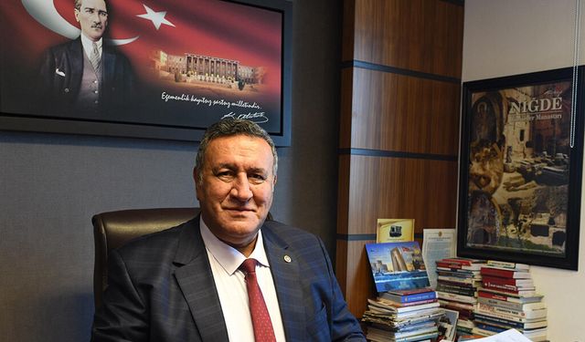 GÜRER: “ATATÜRK’ÜN 5 ŞUBAT NİĞDE ZİYARETİ, NİĞDE İÇİN UNUTULMAZ BİR GÜNDÜR”