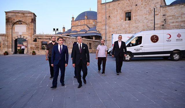 Vali Hüseyin Kök, Restorasyonu Tamamlanan Damat İbrahim Paşa Külliyesi'nde İncelemelerde Bulundu.