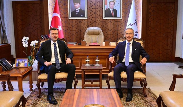 Niğde Valisi Akmeşe'den Nevşehir Valisi Kök'e Hayırlı Olsun Ziyareti.