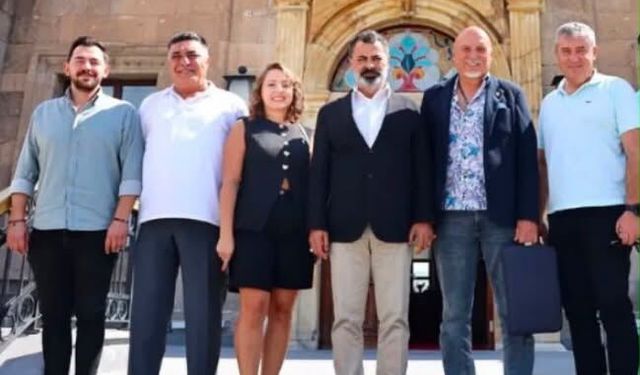 Ürgüp Belediye Başkanı Ali Ertuğrul Bul ve 7 Meclis Üyesi Yeni Parti’ye Katıldı.