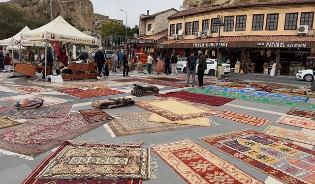 Kapadokya’da turistlerin yeni uğrak noktası: Ürgüp’te antika pazarı.