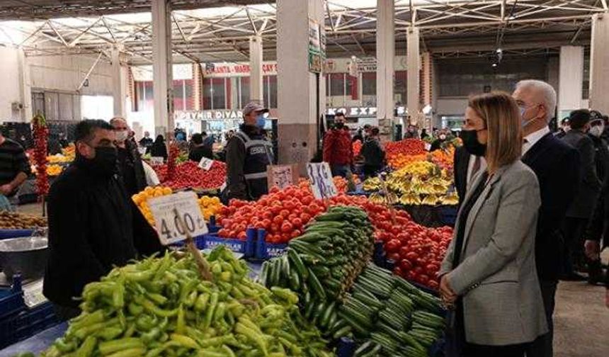 Vali Becel'den Pazar Esnafına Ziyaret