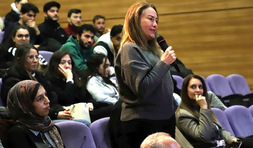 NEVÜ’de “Toplum ve Bilim” Buluşmaları Kapsamında Nanoteknoloji Konuşuldu