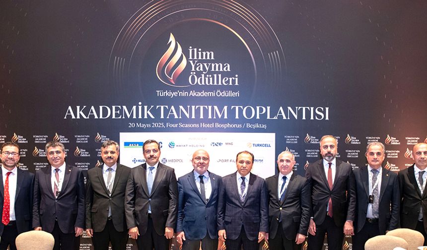 NEVÜ Rektörü Prof. Dr. Aktekin “İlim Yayma Ödülleri Akademik Toplantısı”na Katıldı