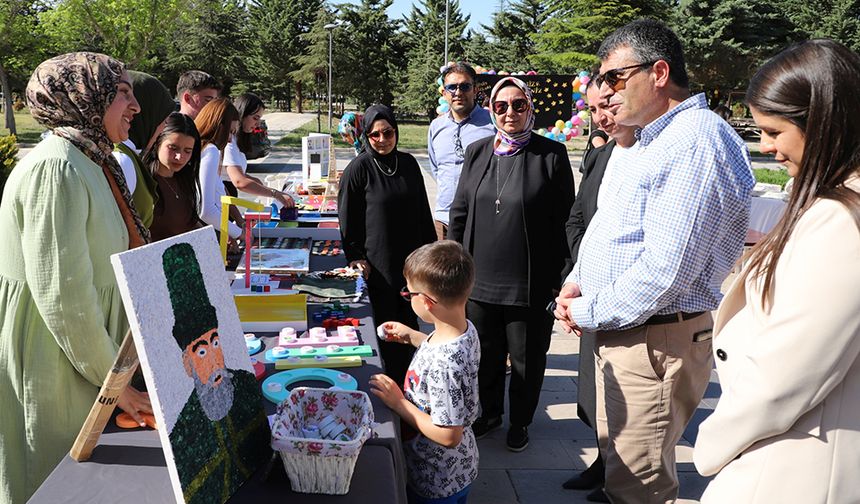 NEVÜ SHMYO Öğrencilerinden Yıl Sonu Materyal Sergisi