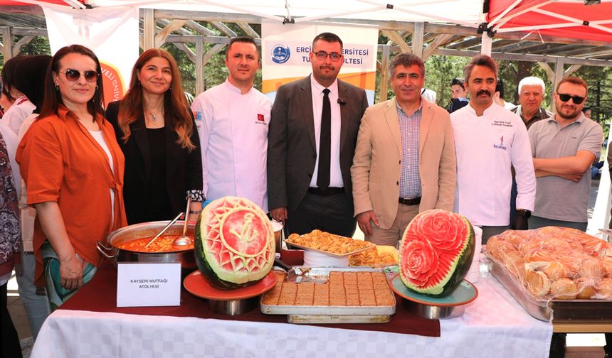 NEVÜ Turizm Fakültesi’nden 7. Geleneksel Limonata Şenliği