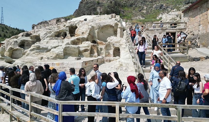 Nevşehir Kayaşehir ve Çevresinde Ziyaretçi Yoğunluğu