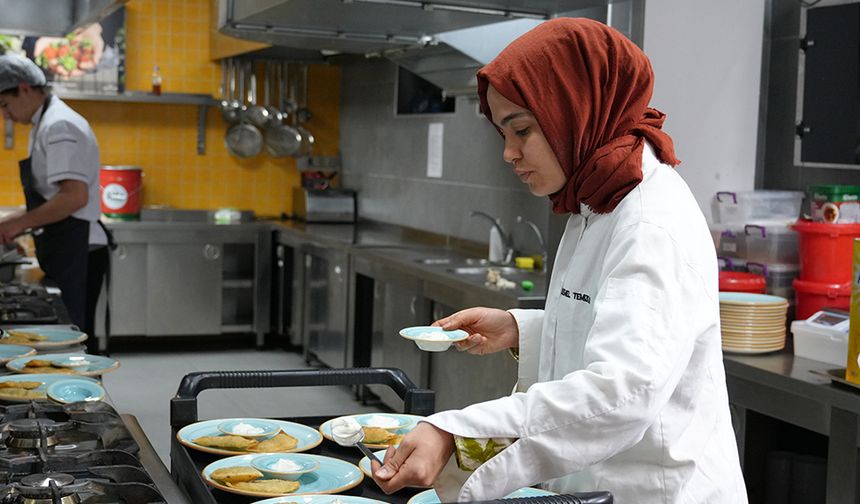 Türk Mutfağı Haftası’nda Alev Alatlı’nın Lezzet ve Kültür Mirası Yaşatıldı