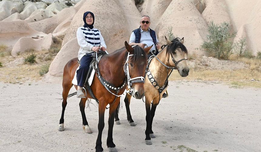 VALİ FİDAN AT ÜSTÜNDE VADİ TURU YAPTI