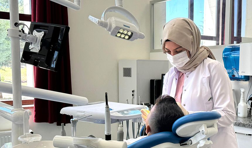 NEVÜ Diş Hekimliği Fakültesi’nden 0-14 Yaş Arası Çocuklara Yönelik Sağlık Hizmeti
