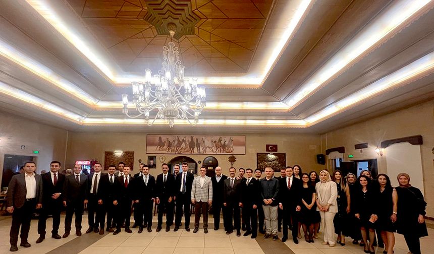 Nevşehir’de Tayinleri Çıkan 10 Hâkim ve Savcıya Veda Yemeği