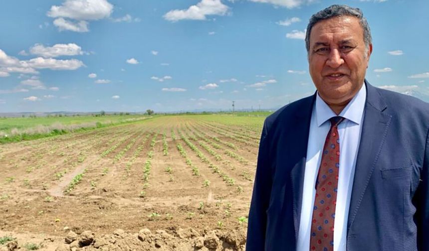 Gürer: “Toprak varsa vatan var, üreten varsa gelecek var”