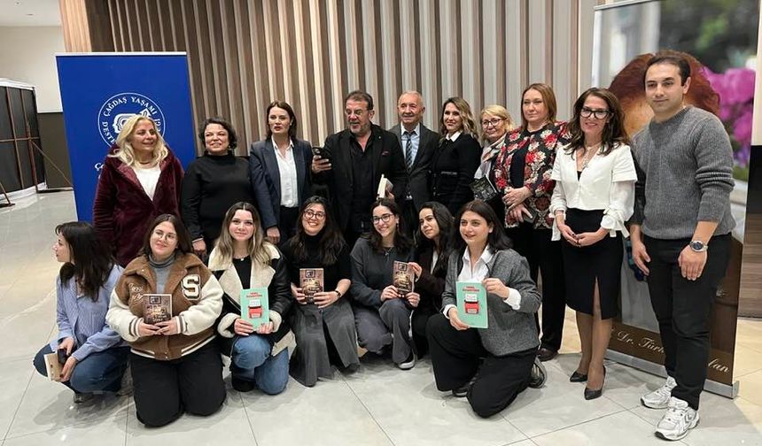 NEBİL ÖZGENTÜRK VE TÜRKAN SAYLAN BELGESELİ