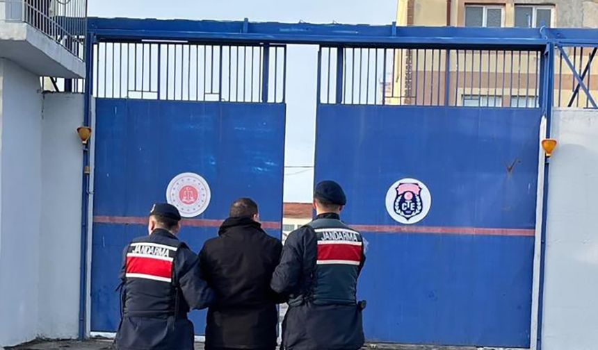 Firariyi sahte kimlik ele verdi