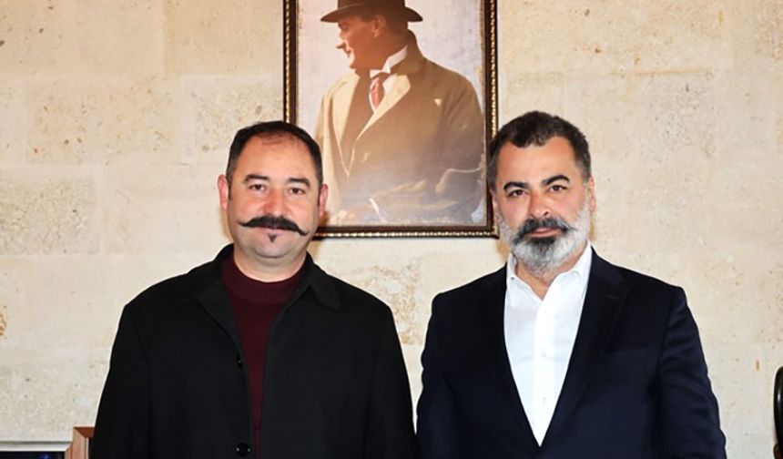 Osman Şenkaya, Ürgüp Esnaf ve Sanatkârlar Odası Başkanlığına Seçilmesinin Ardından Belediye Meclis Üyeliğinden İstifa Etti.