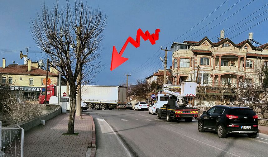 Ürgüp Bahçeli Evler Kavşağı Alarm Veriyor: Yetkililer Neyi Bekliyor?