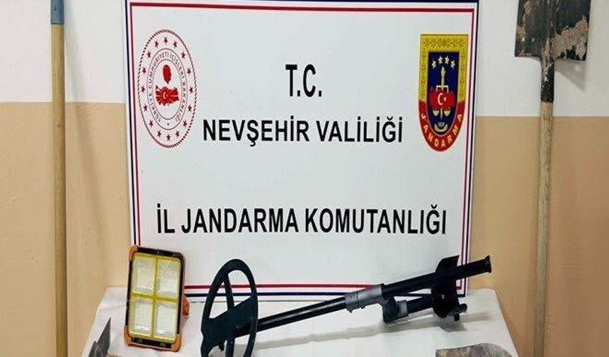 Nevşehir'de kaçak kazıya suçüstü: 6 şüpheli yakalandı.