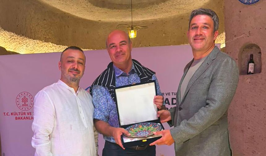 Kapadokya Alan Başkanı Aslanbay, Balon Festivali'nin Kapanış Galasına Katıldı.