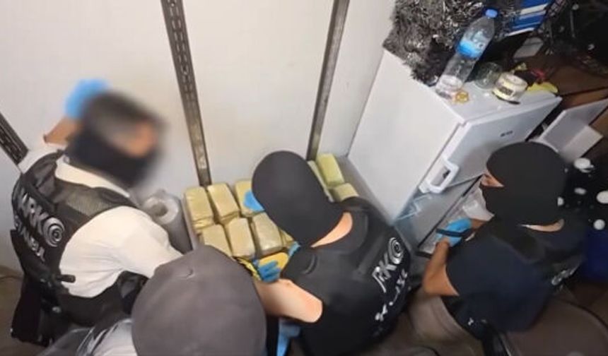 71 İlde Uyuşturucu Operasyonu: 843,5 Kilogram Uyuşturucu ve 2,3 Milyondan Fazla Hap Ele Geçirildi.