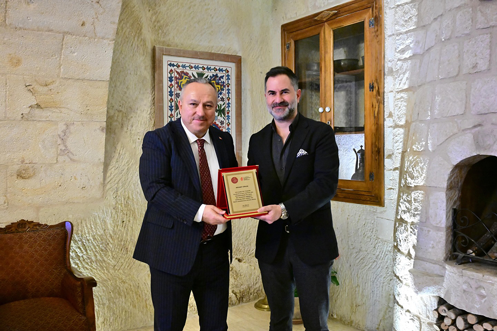 599370113 18078625742186019 1932109144416122022 N