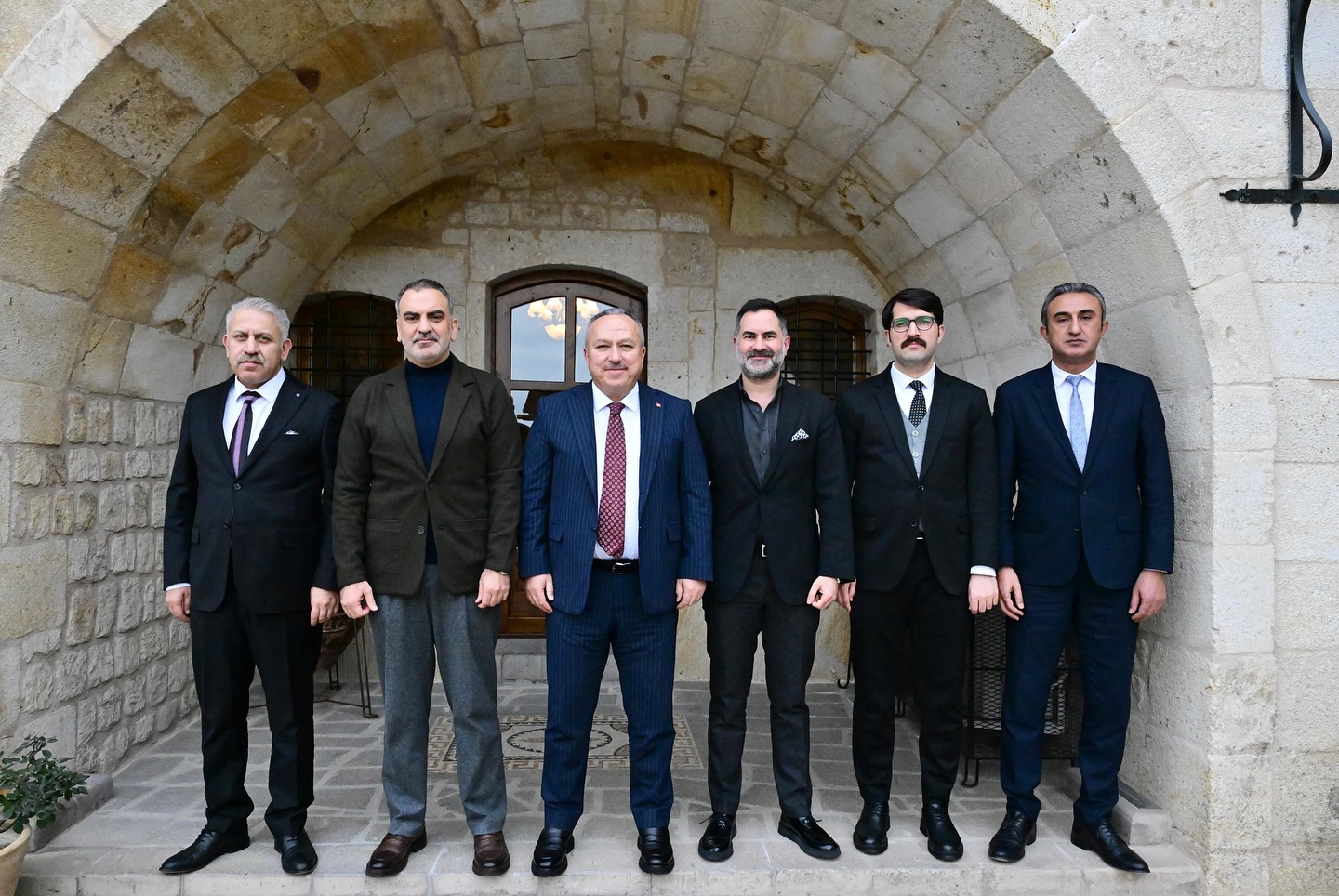 599382610 18078625766186019 1087402409069965316 N