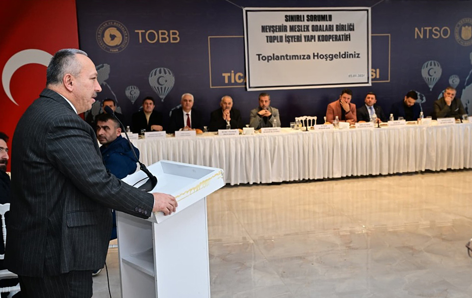 610273797 18080677865186019 3245911363445437885 N