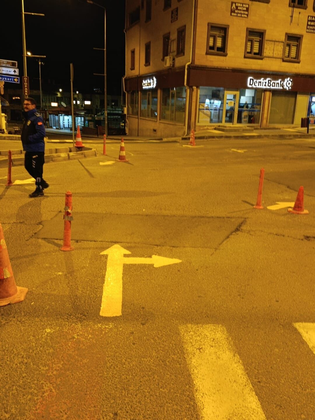 656447730 17957137014102292 3775653185079883755 N