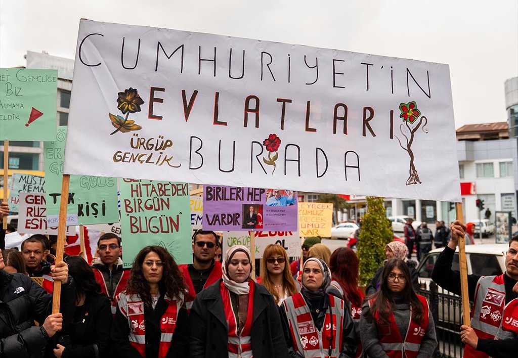 670660169 18416807539121437 5523149264288432061 N-3