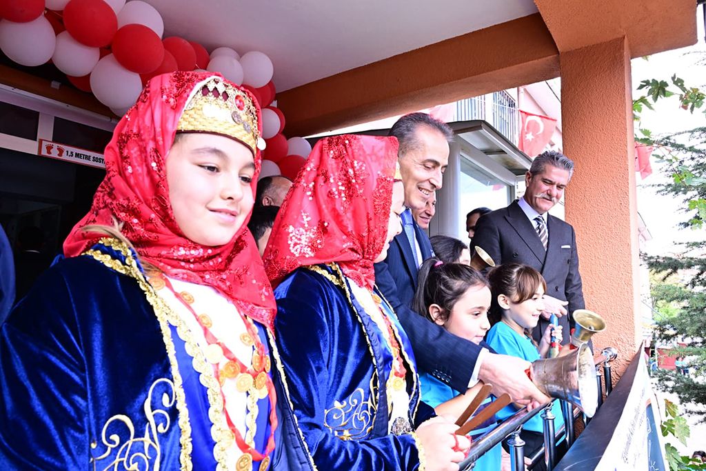 2026-2027 Eğitim-Öğretim Yılı ve İlköğretim Haftası Programı 75. Yıl İlkokulu’nda Gerçekleştirildi.